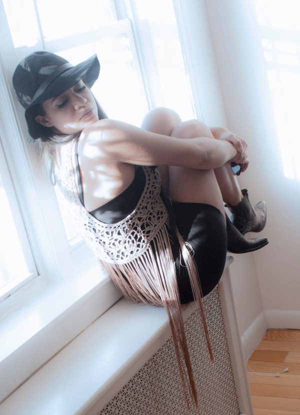 Wild Western look photo by Mairanny Batista