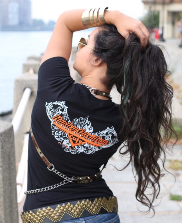 Motorcycle Trends "Harley-Davidson tee"  Photo by Hilma (@Glamourim)