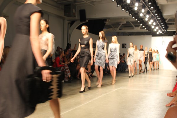 Vivienne Hu Mercedes-Benz Fashion Week Photo by Mairanny