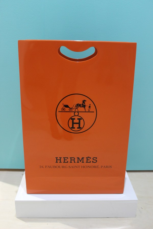 Hermes Art at the Gallery Biba || SCOPE Miami Fair, Booth G13 Photo by Mairanny