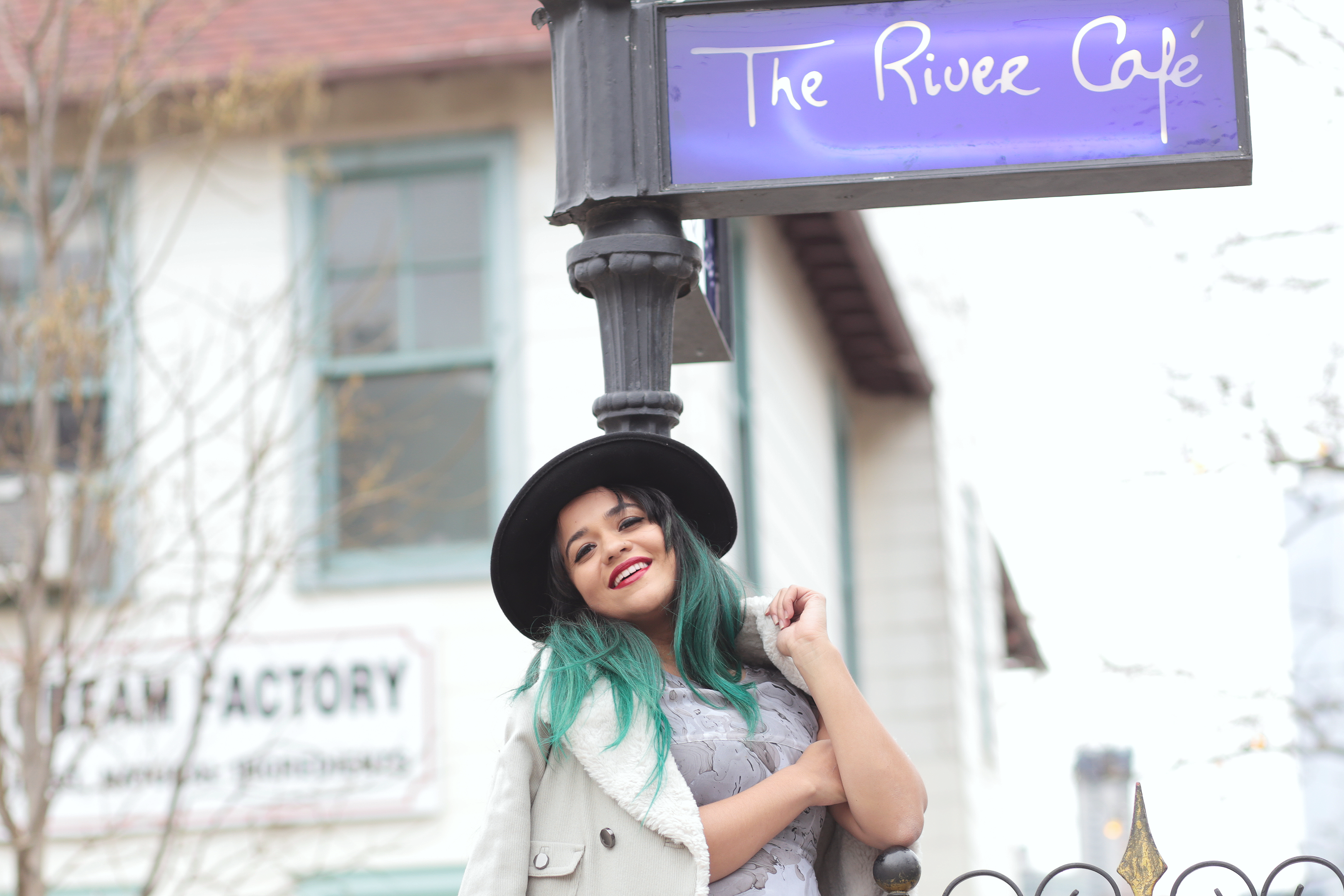 #OOTD – Different Coat and One Unique Look